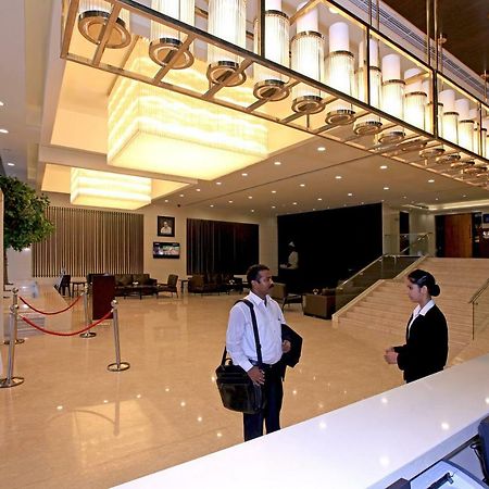 Tenāli Goutham Grand Hotel מראה חיצוני תמונה