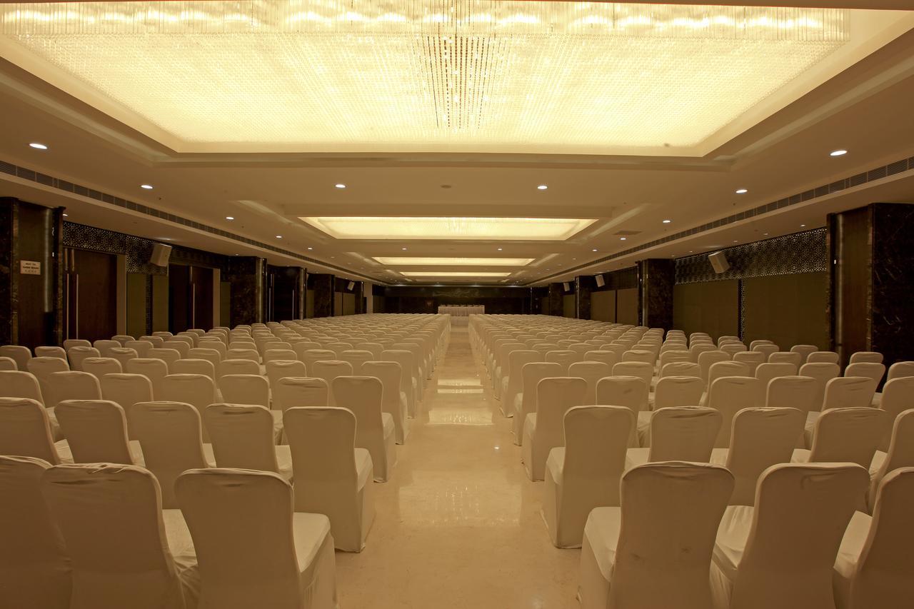 Tenāli Goutham Grand Hotel מראה חיצוני תמונה