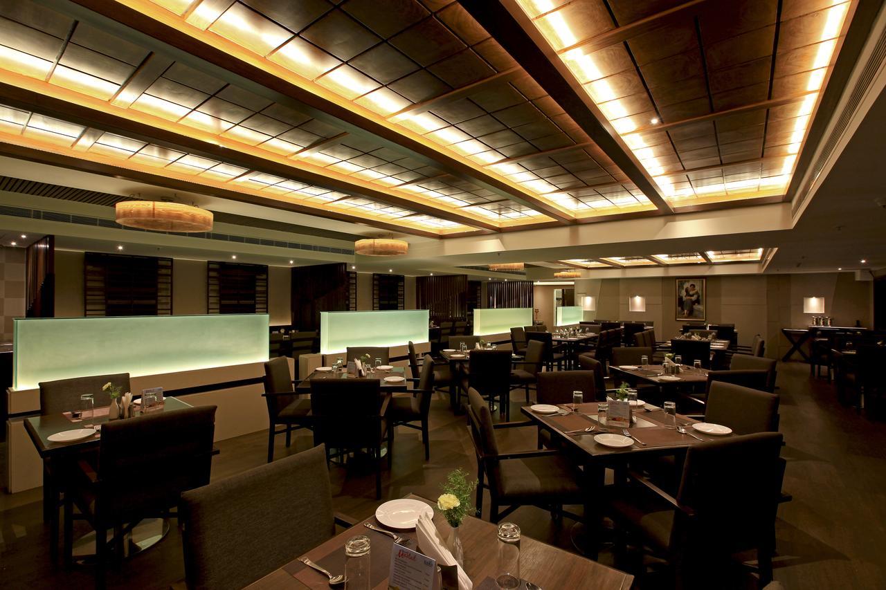 Tenāli Goutham Grand Hotel מראה חיצוני תמונה
